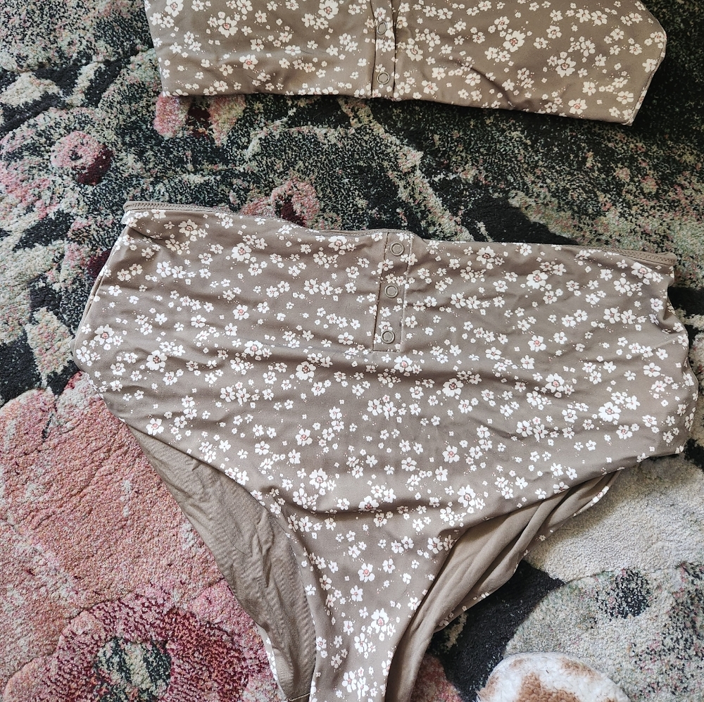 Andie swim The Snap Bikini bottom size XL in ditsy floral olive